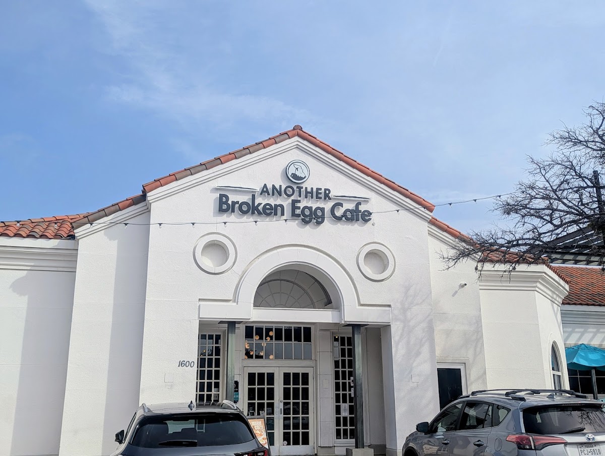 Editorial restaurant image stand-in for Another Broken Egg Cafe