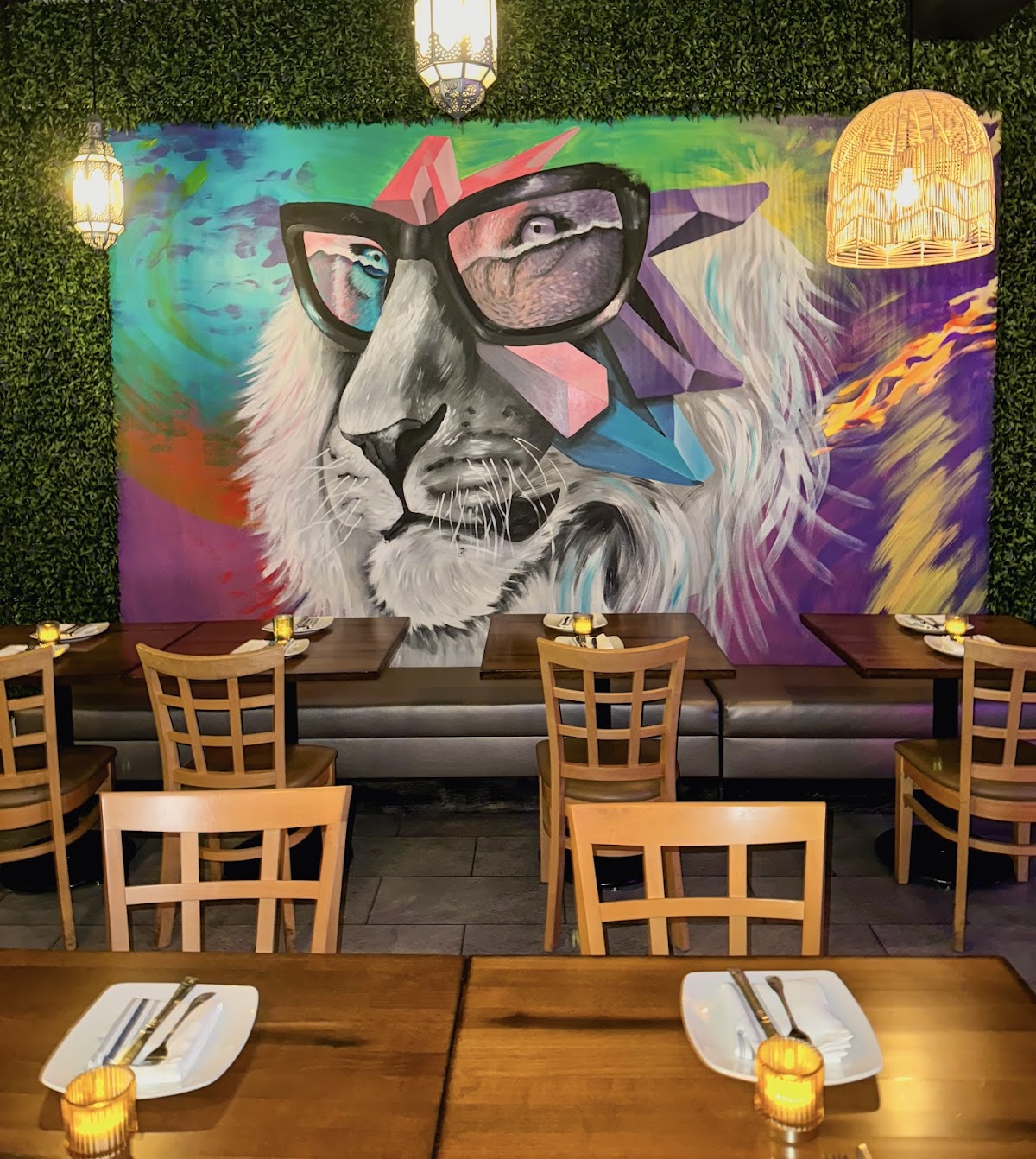 Editorial restaurant image stand-in for Roots Indian Bistro