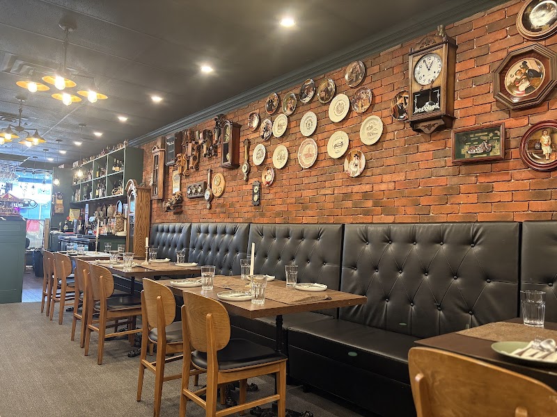 Editorial restaurant image stand-in for Old Avenue Restaurant