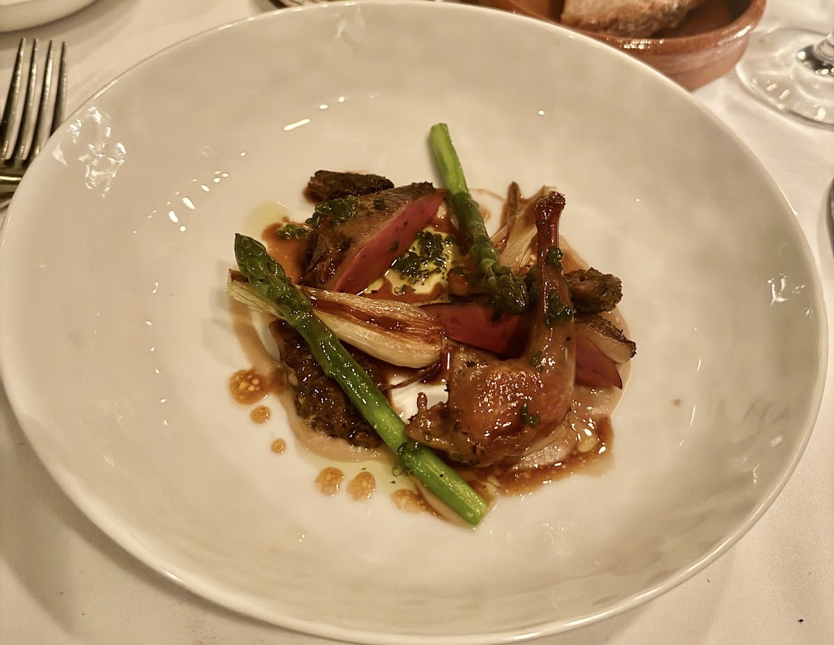 Editorial restaurant gallery image 2 for Edulis Restaurant