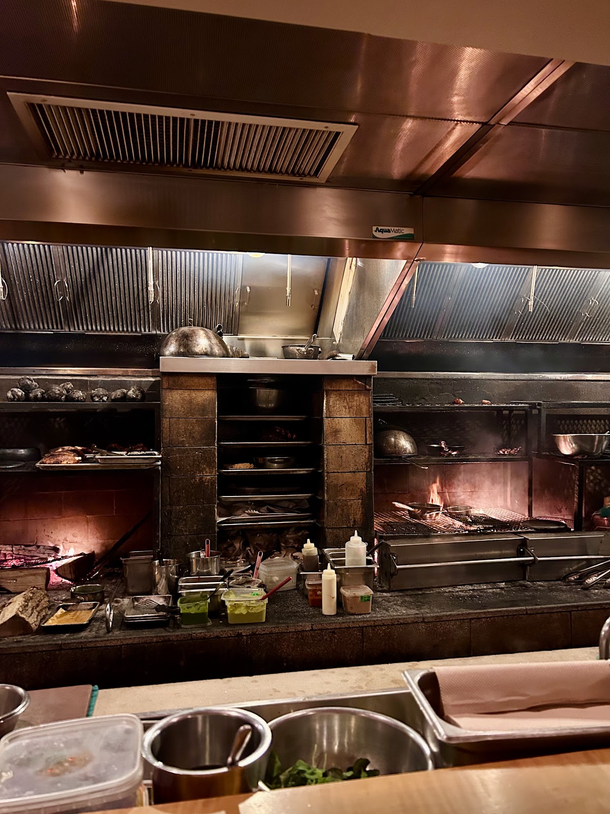 Editorial restaurant gallery image 1 for Quetzal