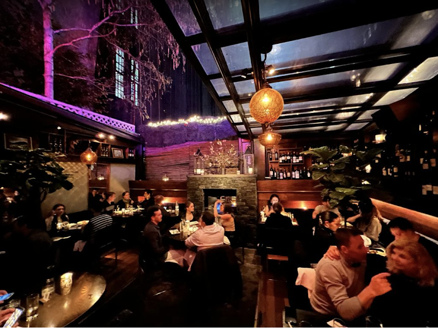 Editorial restaurant image stand-in for Salinas Restaurant