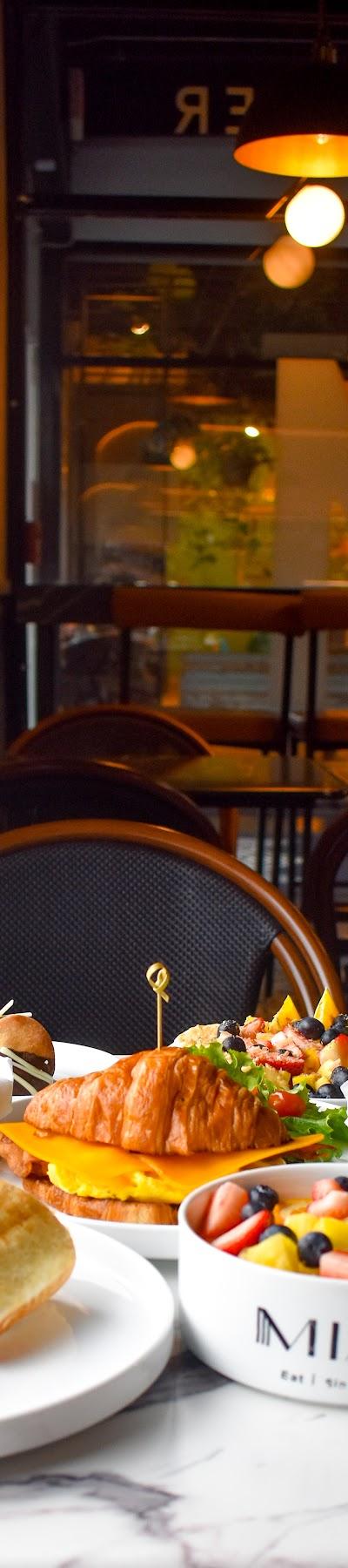 MIAM CAFE - BISCAYNE photo 2