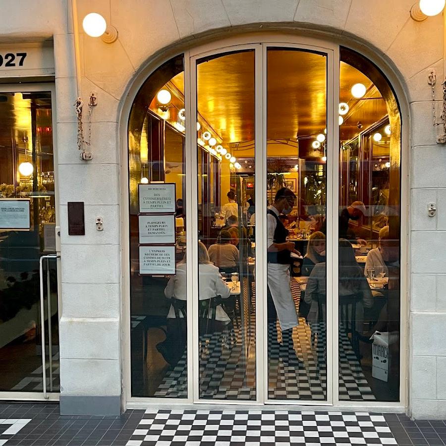 Editorial restaurant image stand-in for L'Express