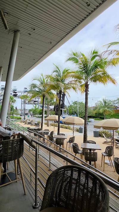 Editorial restaurant image stand-in for Bayshore Club Bar & Grill