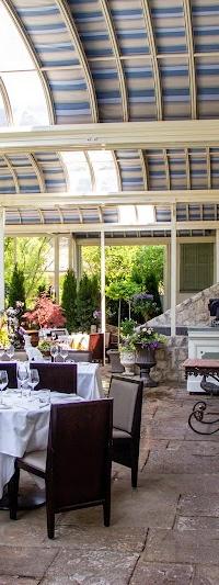 Auberge du Pommier, Toronto