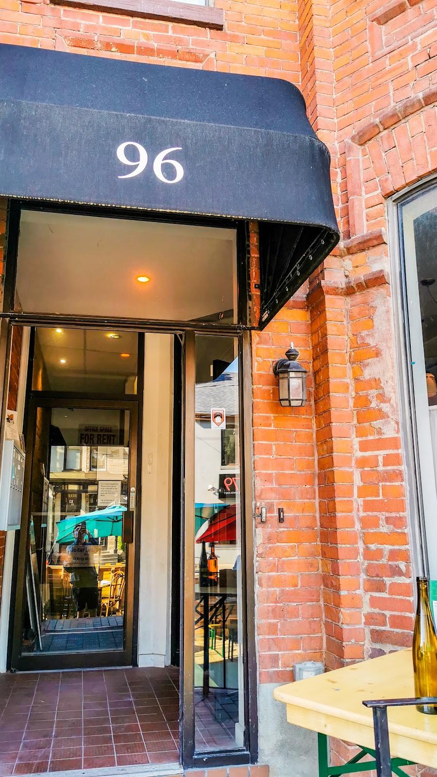 Editorial restaurant image stand-in for Dreyfus
