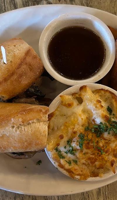 Bon Vivant Market & Café photo 3