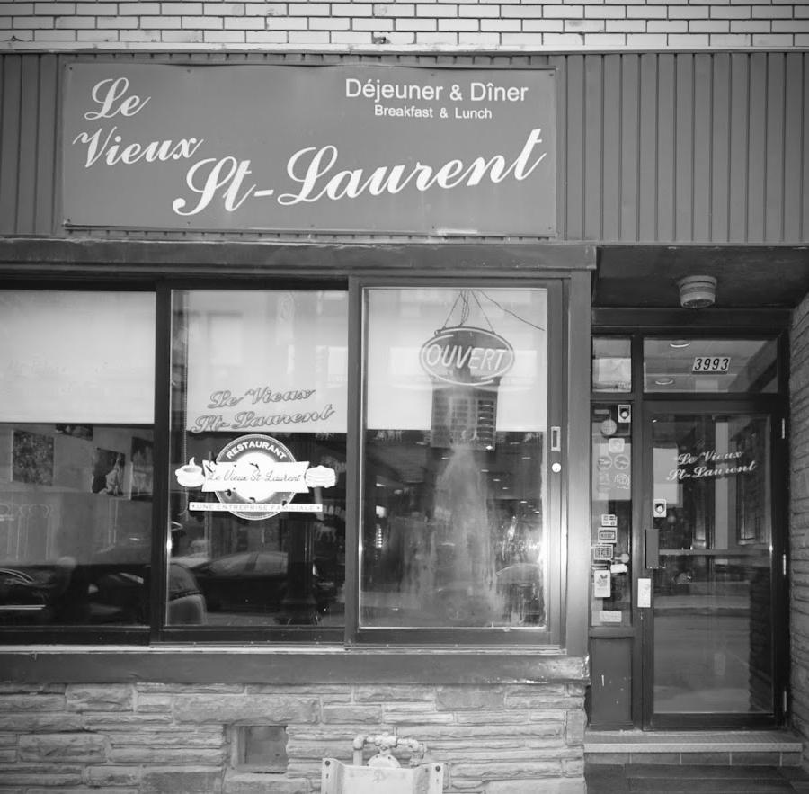 Editorial restaurant image stand-in for LE VIEUX ST-LAURENT
