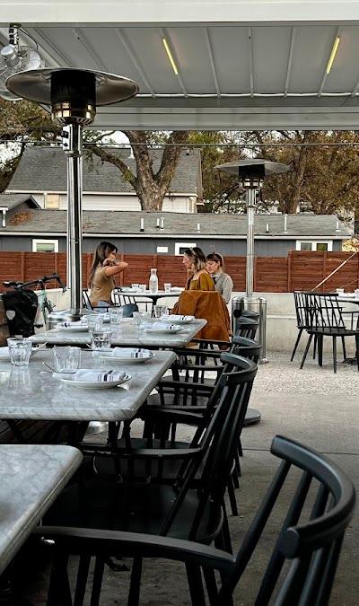 Launderette photo 2