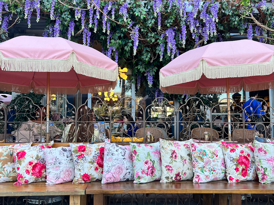 Editorial restaurant image stand-in for Little Hen