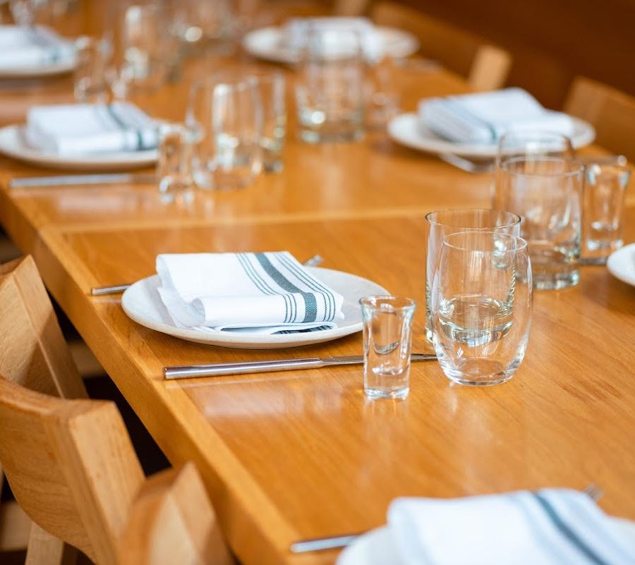 Editorial restaurant image stand-in for avec Restaurant